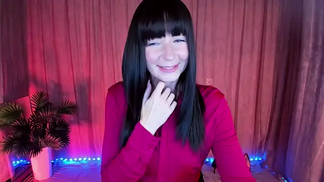 Snapshot of MonicaCheerful chatting on October 12, 1:35 pm MonicaCheerful online show from October 12, 1:35 pm