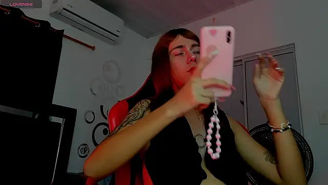 Nicol TransGirl online show from December 18, 3:11 am