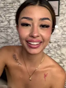 Miss karol online show from April 3, 10:30 pm