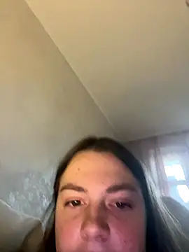 DearAlise online show from October 23, 11:05 am