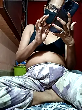 Snapshot of runi31 chatting on September 21, 6:17 pm runi31 online show from September 21, 6:17 pm