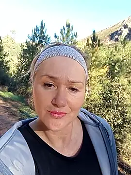 Luzia-Sal online show from November 18, 9:43 am