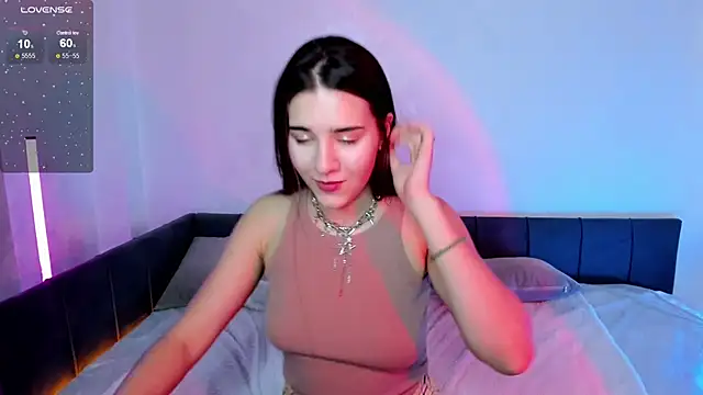 Snapshot of Sweetie_Catt chatting on September 10, 9:09 am Sweetie Catt online show from September 10, 9:09 am