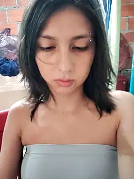 Maiden-Hot online show from November 12, 8:18 pm