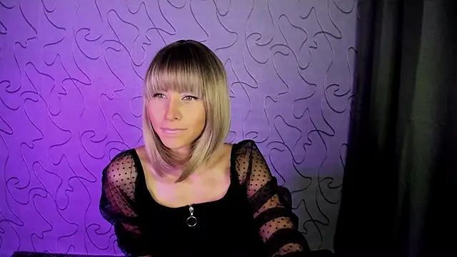 CharmBianca online show from September 20, 12:03 pm