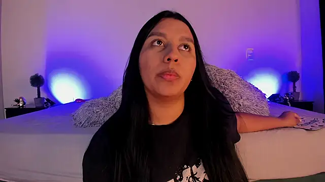 Snapshot of aleya_bliss chatting on September 29, 8:47 pm aleya bliss online show from September 29, 8:47 pm