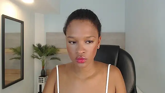 Snapshot of brendathompson_ chatting on September 16, 2:19 am brendathompson online show from September 16, 2:19 am