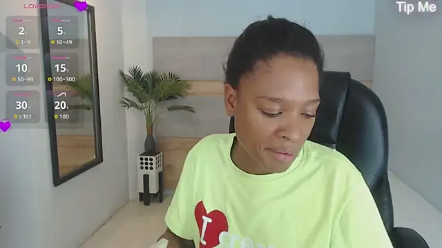 Snapshot of brendathompson_ chatting on September 26, 3:37 am brendathompson online show from September 26, 3:37 am
