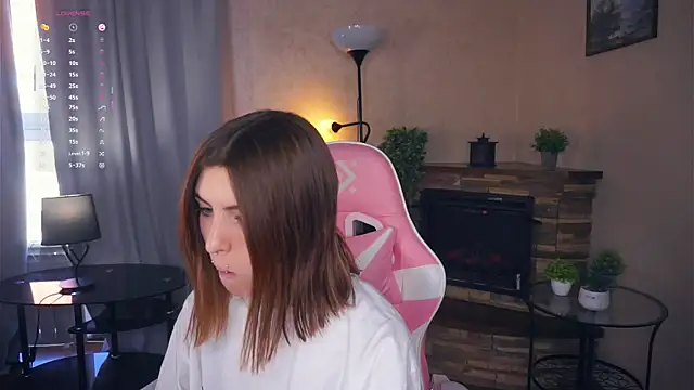 ErlinaBuoy online show from October 1, 5:01 am