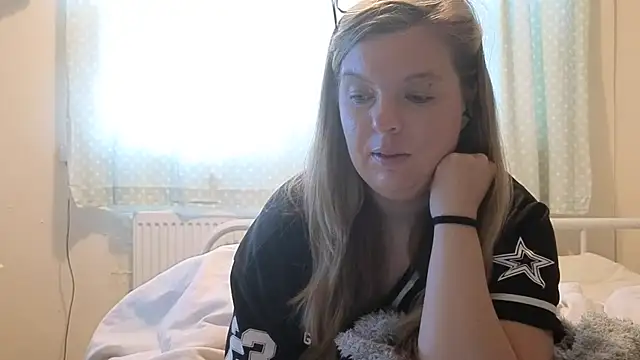Snapshot of Demi_WelshX chatting on October 20, 8:39 am Demi WelshX online show from October 20, 8:39 am