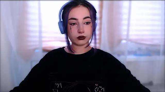 purplewitch online show from November 16, 7:21 am