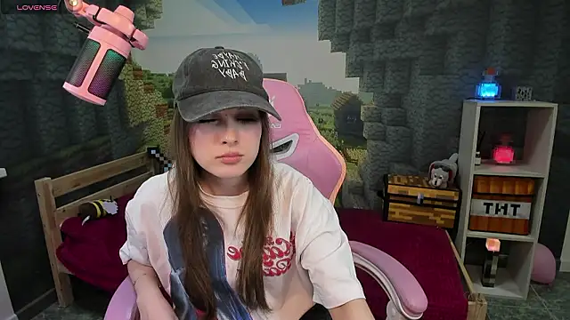 kaisajenner online show from March 30, 9:03 pm