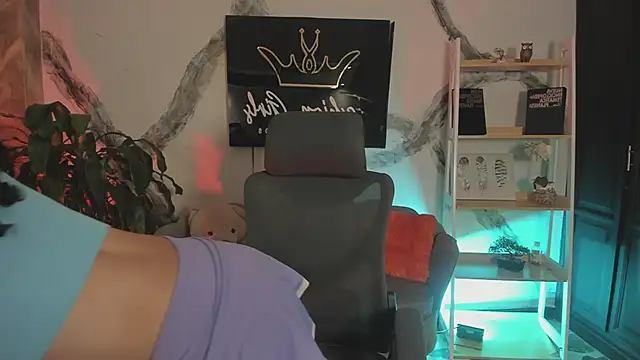 allicemackenzie online show from December 23, 2:48 am