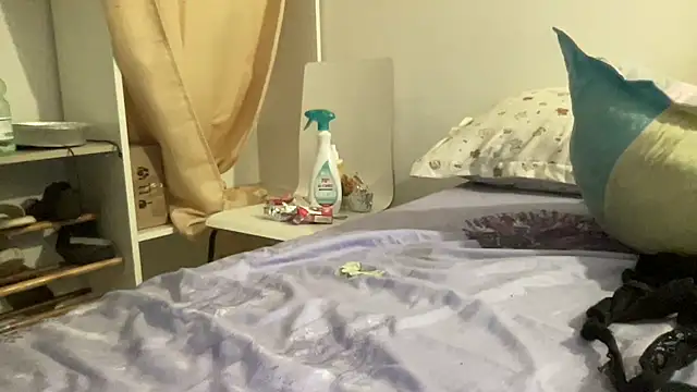 shineofcrazy online show from September 18, 12:42 am