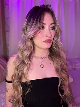 Lally Valencia   online show from June 27, 12:33 pm