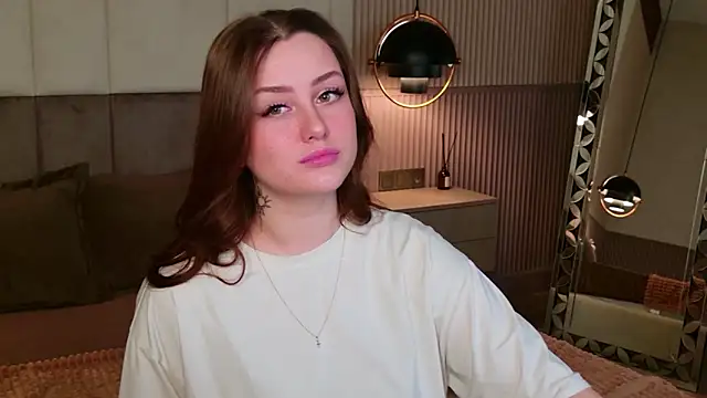 Kendra Parlow online show from February 15, 8:19 pm