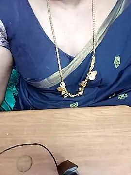Snapshot of Tamil_Radha chatting on October 1, 6:46 pm Tamil Radha online show from October 1, 6:46 pm