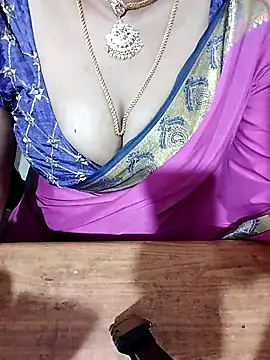 Snapshot of Tamil_Radha chatting on September 19, 5:23 pm Tamil Radha online show from September 19, 5:23 pm