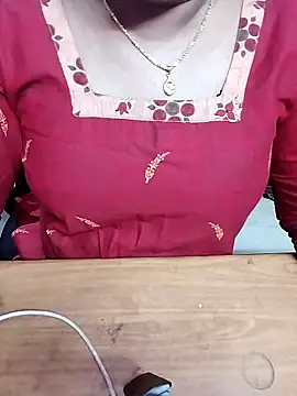 Snapshot of Tamil_Radha chatting on September 24, 6:18 pm Tamil Radha online show from September 24, 6:18 pm