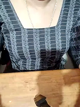 Snapshot of Tamil_Radha chatting on September 9, 6:19 pm Tamil Radha online show from September 9, 6:19 pm