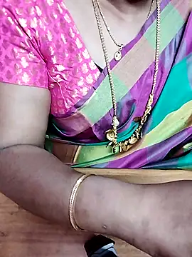 Snapshot of Tamil_Radha chatting on October 7, 6:23 pm Tamil Radha online show from October 7, 6:23 pm