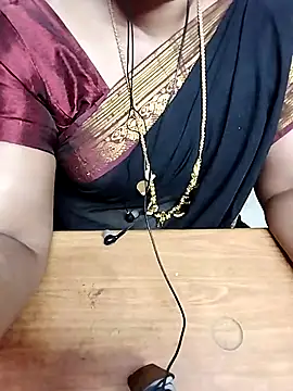 Snapshot of Tamil_Radha chatting on October 2, 7:30 pm Tamil Radha online show from October 2, 7:30 pm