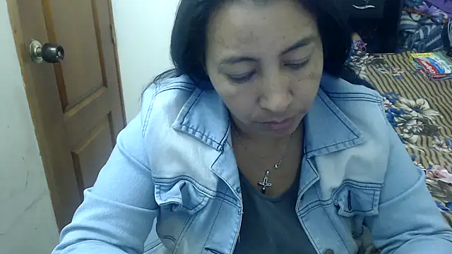 Snapshot of Siblleyx chatting on October 6, 6:34 pm Siblleyx online show from October 6, 6:34 pm