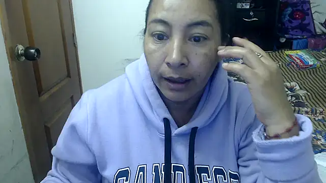Snapshot of Siblleyx chatting on October 7, 8:46 pm Siblleyx online show from October 7, 8:46 pm