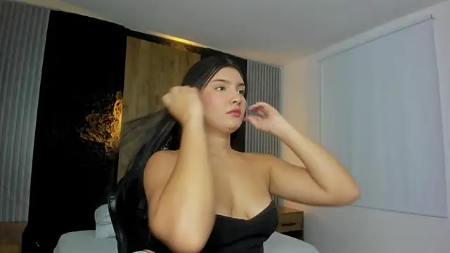 tiffanny doll  online show from May 30, 12:36 pm