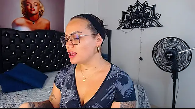 Taliana36 online show from October 29, 12:09 pm