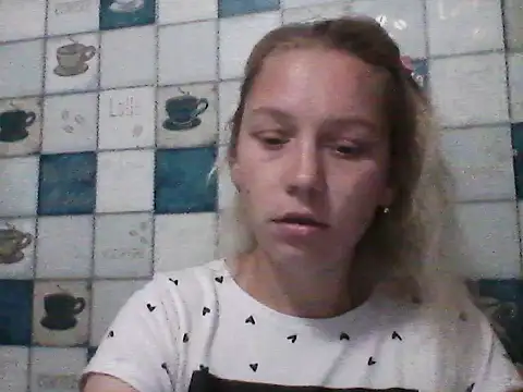 Snapshot of Anna_wey chatting on October 5, 7:41 pm Anna wey online show from October 5, 7:41 pm