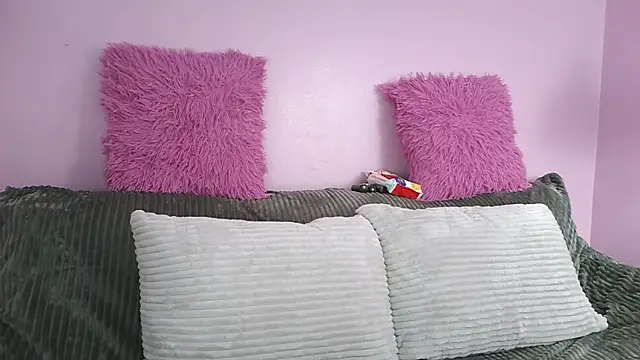 Hiyakasudere online show from December 17, 12:31 pm