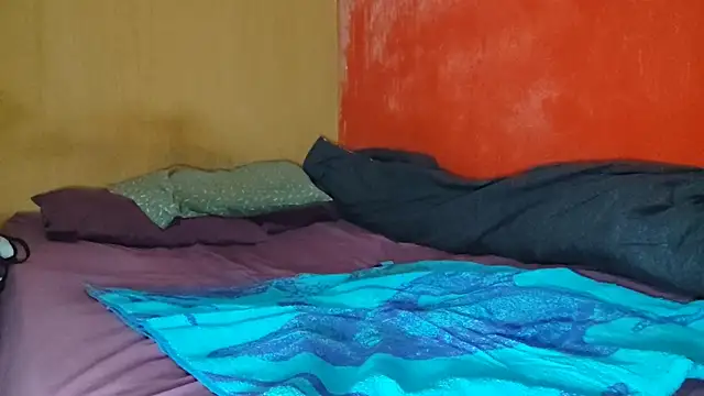 LuisA Femm online show from December 2, 3:19 am