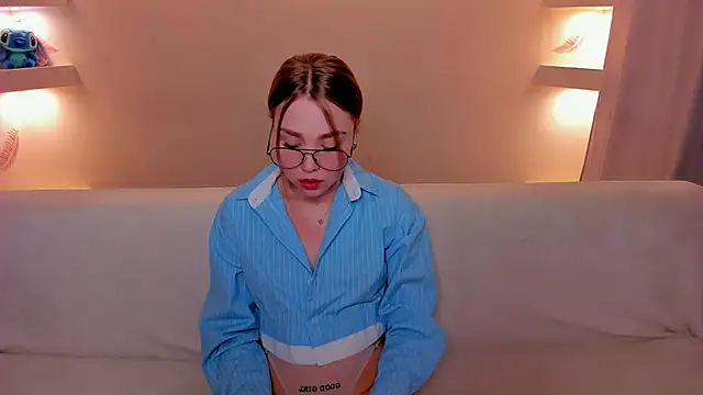 YourMegan online show from November 4, 8:47 pm