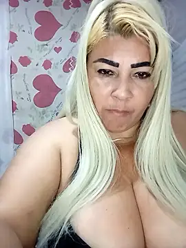 BonniAdams online show from January 17, 1:46 am