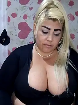 BonniAdams online show from November 26, 6:14 am