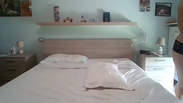 PrincessEileen89 online show from September 11, 9:31 am