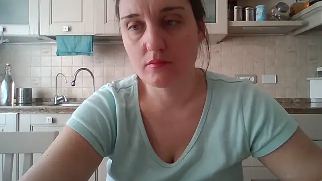 PrincessEileen89 online show from February 17, 11:20 am