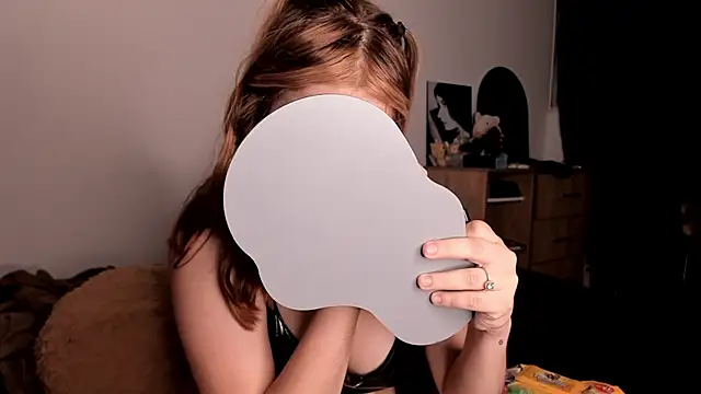 akirahattori online show from February 8, 4:05 am