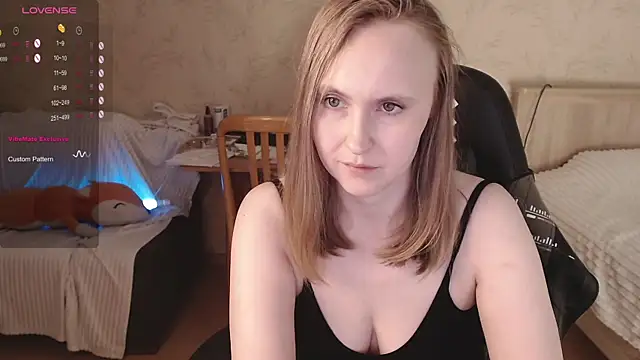 Snapshot of Agatha_Mott chatting on September 22, 7:07 am Agatha Mott online show from September 22, 7:07 am
