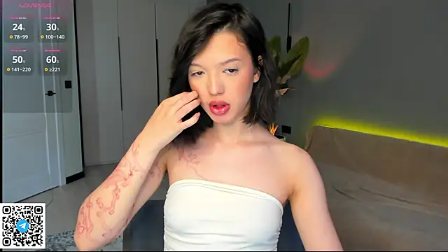 RikoAsada online show from April 7, 6:48 am