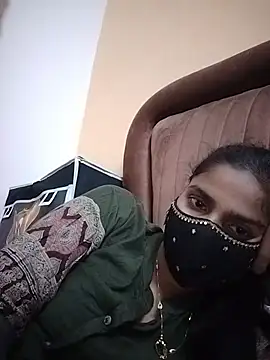 fuungirl38 online show from July 24, 6:17 pm