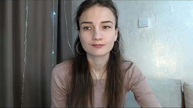 RoyalDessertt online show from December 22, 8:50 am