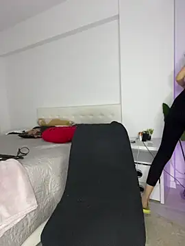 Celine Roxelle online show from January 17, 3:52 pm