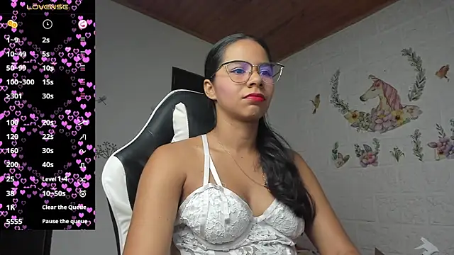alisson hoffman05 online show from July 7, 11:18 pm