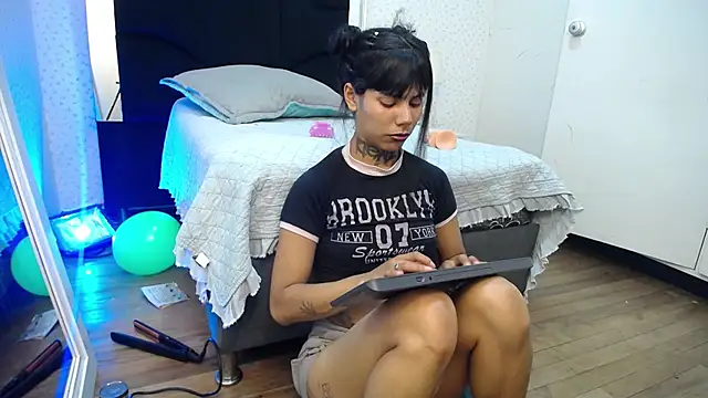 StormyWets Bluk online show from November 13, 8:30 pm