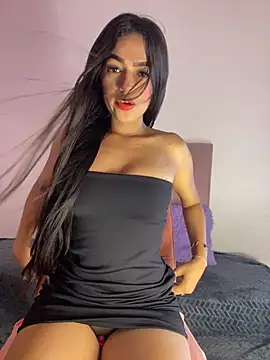 Snapshot of trex_x chatting on October 17, 8:01 pm trex x online show from October 17, 8:01 pm