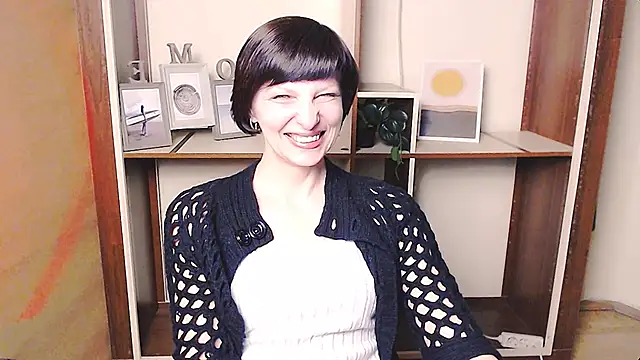  AngeliaFlow  online show from April 1, 1:52 pm