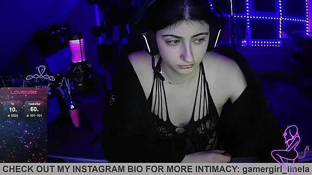 Gamergirl-Linela online show from December 3, 8:11 pm