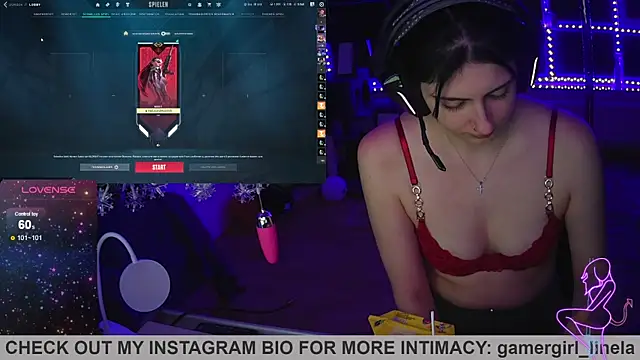 Gamergirl-Linela online show from November 17, 6:19 pm